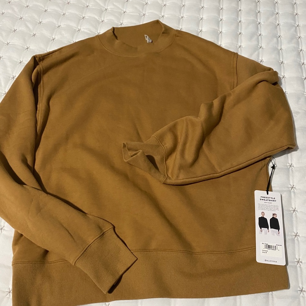 alo yoga Freestyle Sweatshirt